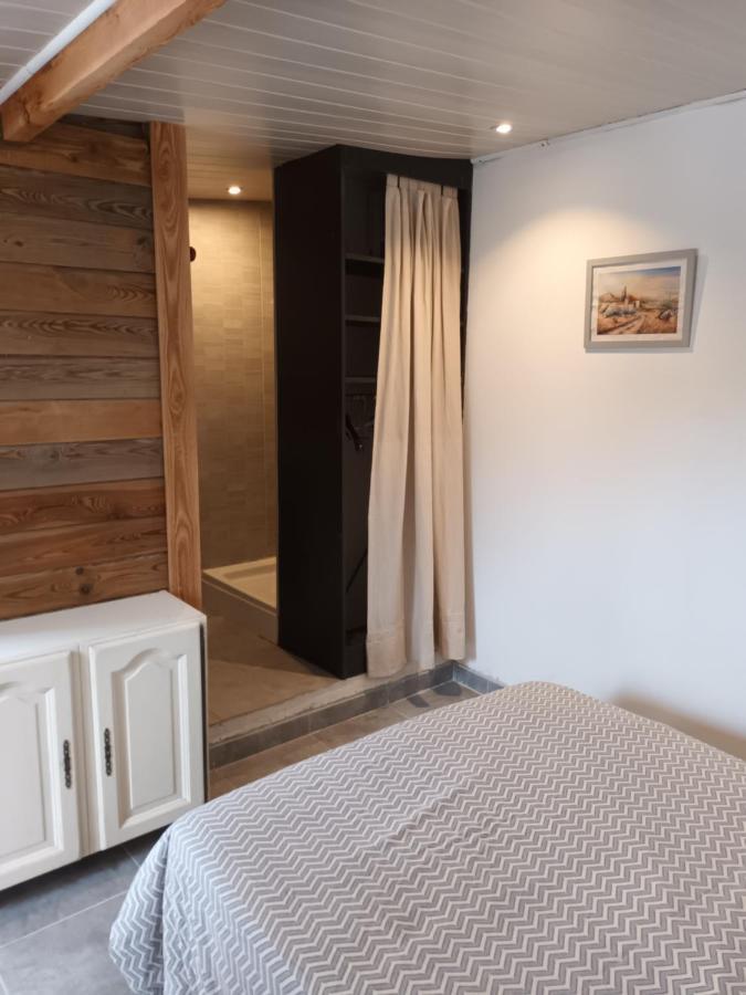 Chalet Banane Devant Piscine, A 6Km Du Festival De Piano De La Roque D'Antheron Rognes Kültér fotó